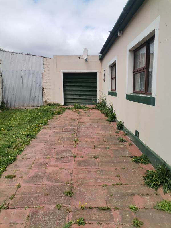 3 Bedroom Property for Sale in Albertinia Western Cape